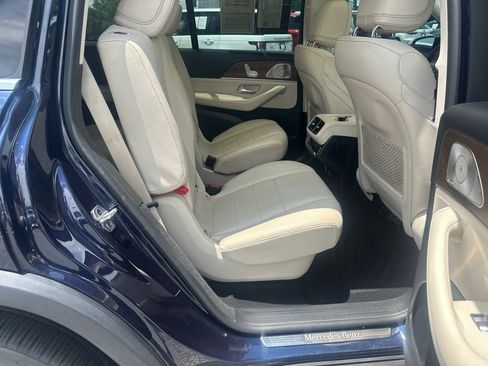 Used 2022 Mercedes-Benz GLS 450 4MATIC image 15
