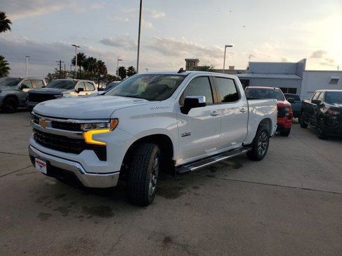New 2026 Chevrolet Silverado 1500 LT image 3