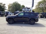 New 2025 Jeep Grand Cherokee Altitude image 4
