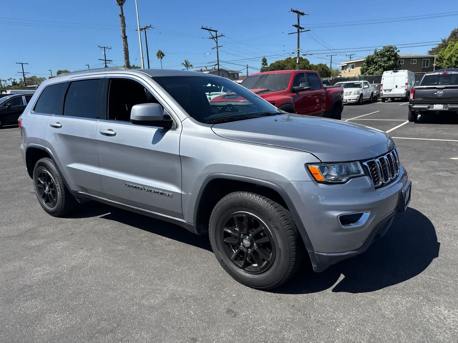 Used 2018 Jeep Grand Cherokee Laredo RWD image 11