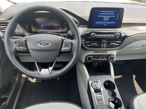 New 2026 Ford Escape Active w/ Cold Weather Package AWD/4WD image 2