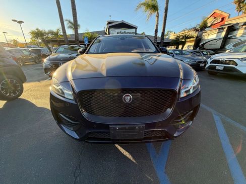 Used 2019 Jaguar F-PACE R-Sport image 2