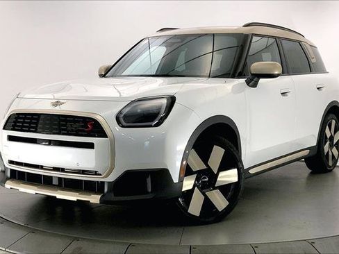 Certified 2025 MINI Cooper Countryman S w/ Comfort Package Max image 11