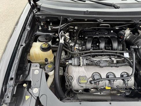 Used 2009 Ford Flex Limited image 29