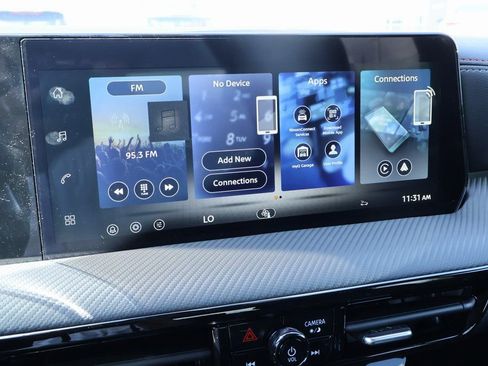 New 2026 Nissan Kicks SR image 5