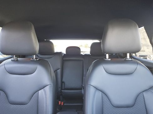 New 2026 Jeep Compass Latitude image 28