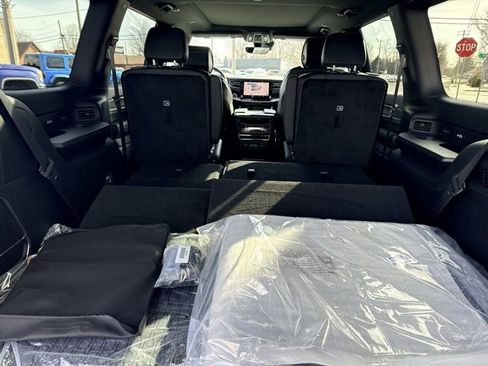 New 2026 Jeep Grand Wagoneer Limited image 11