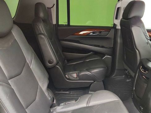 Used 2015 Cadillac Escalade ESV Premium AWD/4WD image 25