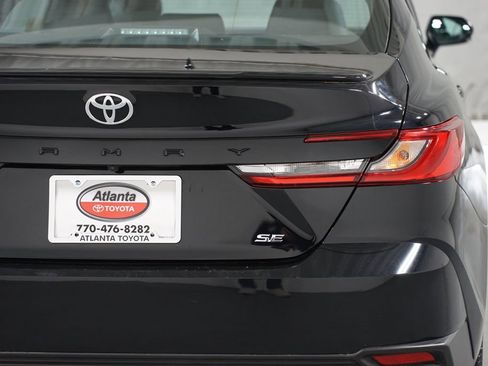 Certified 2025 Toyota Camry SE image 10