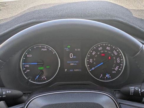 Used 2021 Toyota RAV4 XLE Premium AWD/4WD image 15