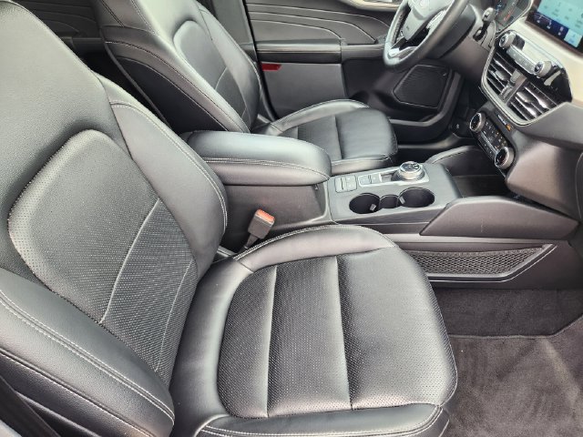 Used 2022 Ford Escape SEL FWD image 14