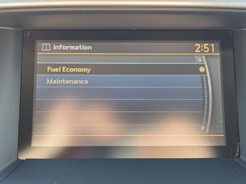 Used 2016 Nissan Pathfinder SV image 34