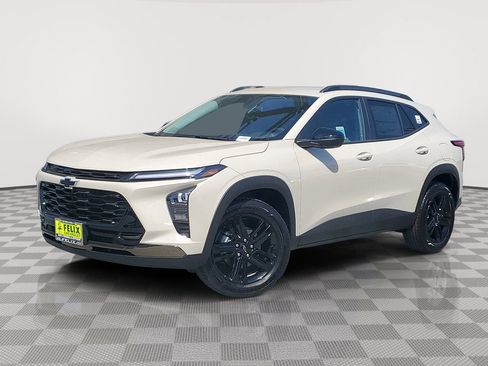 New 2026 Chevrolet Trax ACTIV FWD image 2