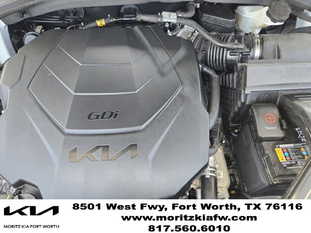 Certified 2025 Kia Telluride EX w/ EX Captain's Chair Package FWD image 31