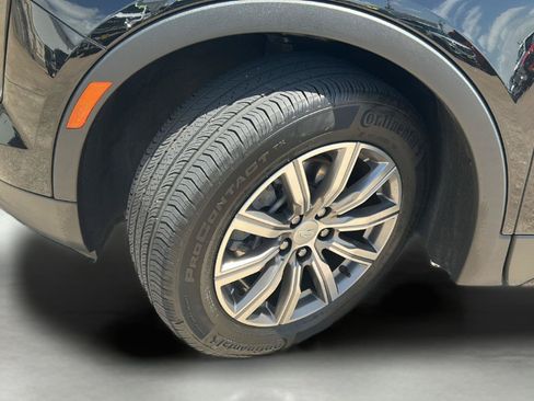 Used 2022 Cadillac XT4 Sport w/ Comfort Package AWD/4WD image 30