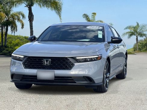 Used 2024 Honda Accord Sport image 6