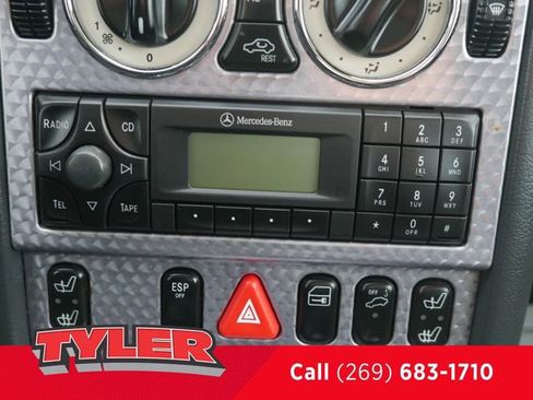 Used 2004 Mercedes-Benz SLK 230 image 30