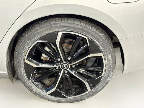 Certified 2023 Nissan Altima 2.5 SR image 17