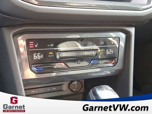 Certified 2022 Volkswagen Tiguan SE image 16