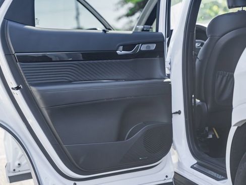 Used 2025 Hyundai Palisade Calligraphy image 34