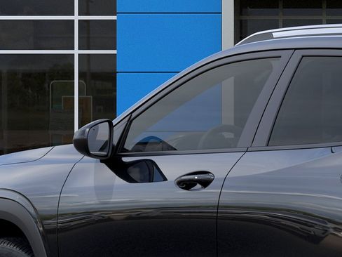 New 2026 Chevrolet Trax ACTIV FWD image 12