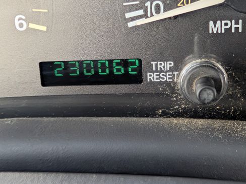 Used 1999 Jeep Cherokee Sport RWD image 19