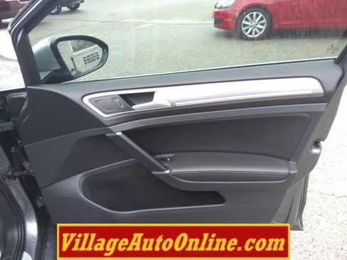 Used 2017 Volkswagen Golf Alltrack SE image 33
