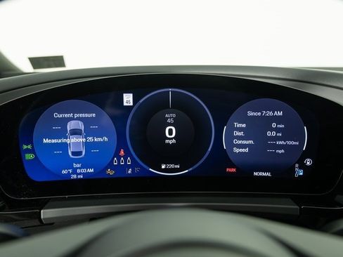 New 2025 Porsche Macan 4S Electric image 16