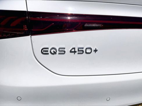 Used 2022 Mercedes-Benz EQS 450+ Sedan image 8