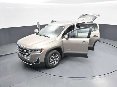 Used 2023 GMC Acadia SLE image 45