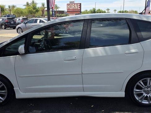 Used 2010 Honda Fit Sport image 8
