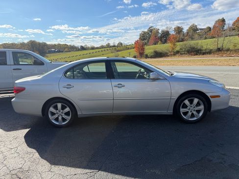 Used 2005 Lexus ES 330 image 7