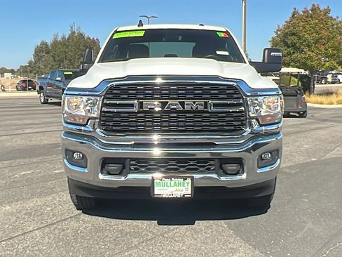 Used 2024 RAM 2500 Big Horn image 8