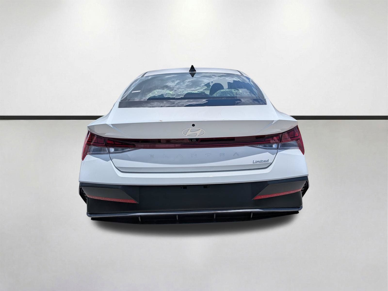 New 2026 Hyundai Elantra Limited FWD image 5