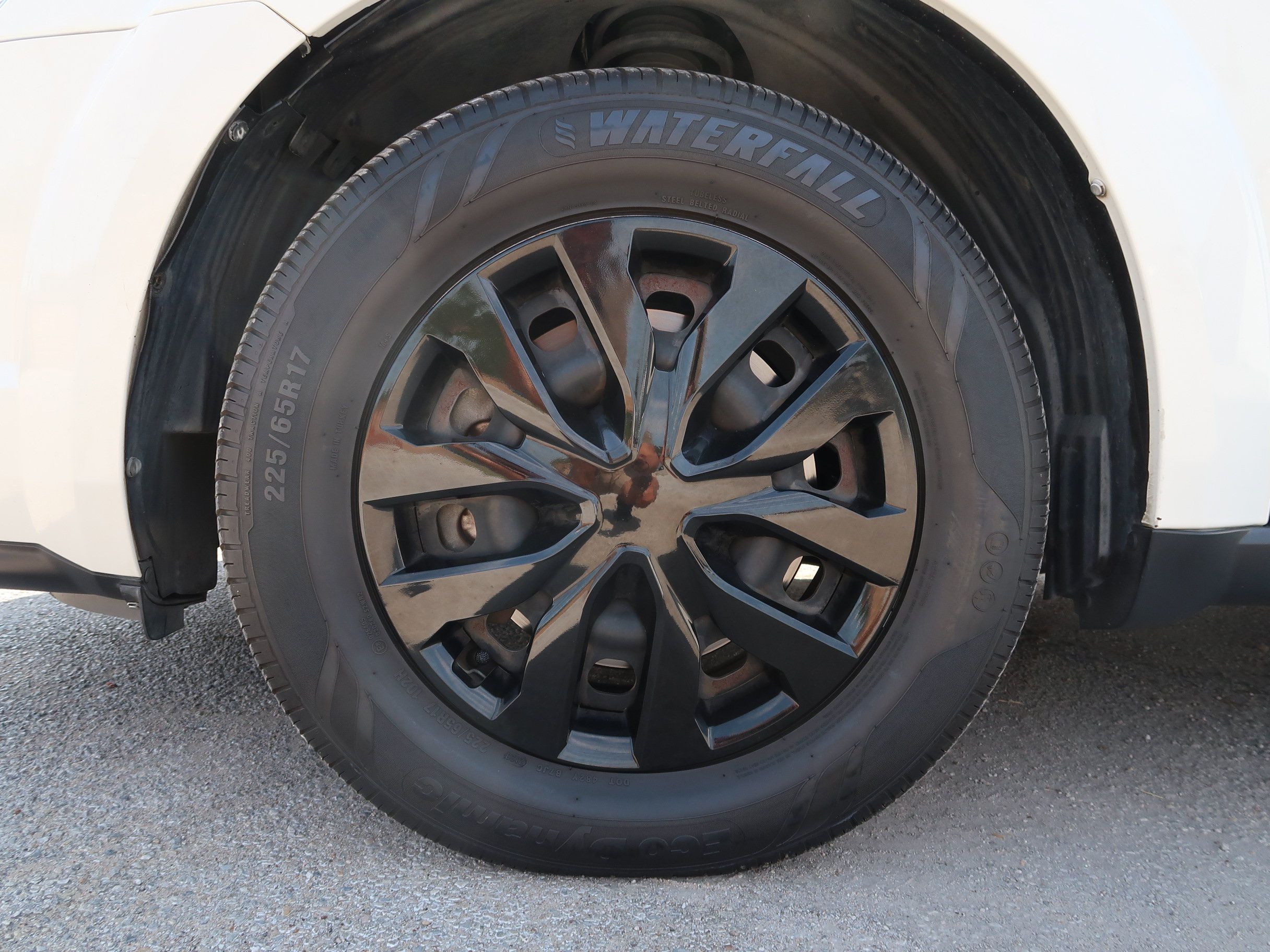 Used 2019 Dodge Journey SE FWD image 30