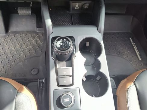 Used 2024 Ford Bronco Sport Outer Banks image 19