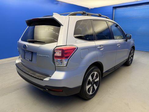 Used 2018 Subaru Forester 2.5i Premium AWD/4WD image 7