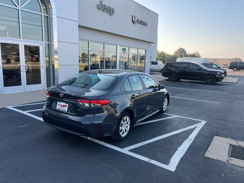 Used 2024 Toyota Corolla LE FWD image 9