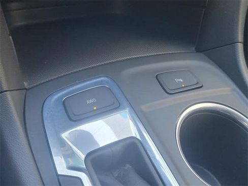 Certified 2023 Chevrolet Equinox LT w/ Driver Convenience Package image 28