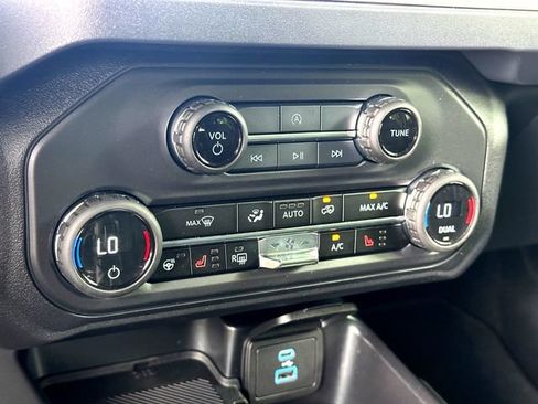 Used 2025 Ford Bronco Outer Banks AWD/4WD image 18
