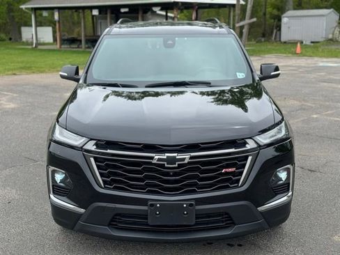 Used 2023 Chevrolet Traverse RS w/ LPO, Floor Liner Package AWD/4WD image 2