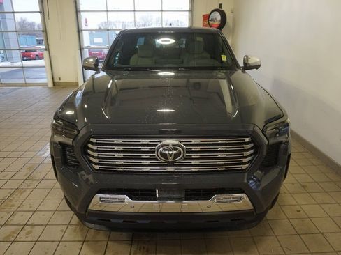 Certified 2025 Toyota Tacoma Limited AWD/4WD image 15
