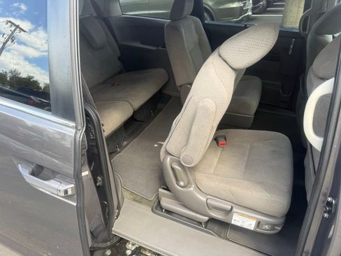 Used 2015 Honda Odyssey EX image 53