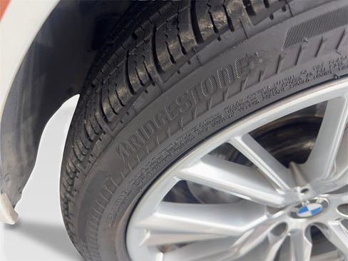 Used 2023 BMW 330i Sedan w/ Driving Assistance Package image 86