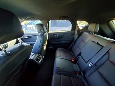 Used 2025 Chevrolet Blazer RS image 11