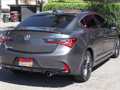 Used 2019 Acura ILX FWD image 9