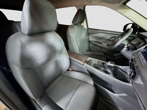 Used 2026 Nissan Rogue S FWD image 28
