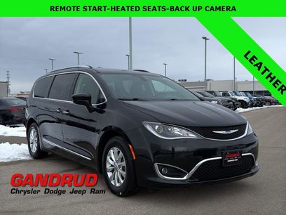 Used 2018 Chrysler Pacifica Touring-L