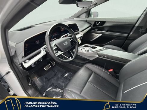 Used 2025 Cadillac Optiq Luxury 2 w/ LPO, Floor Liner Package AWD/4WD image 31