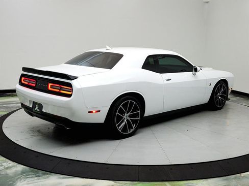 Used 2018 Dodge Challenger R/T Scat Pack image 5
